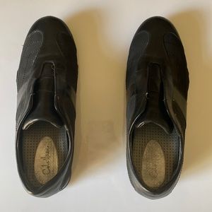 Cole Haan slip on Nike Air, black leather and vinyl size 8.5.
